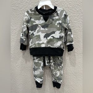 Little bipsy Camo Jogger and Pullover Set